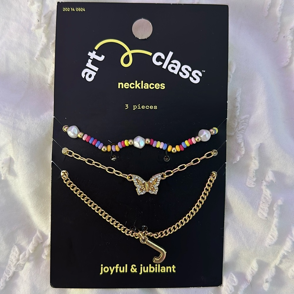 J necklace set
